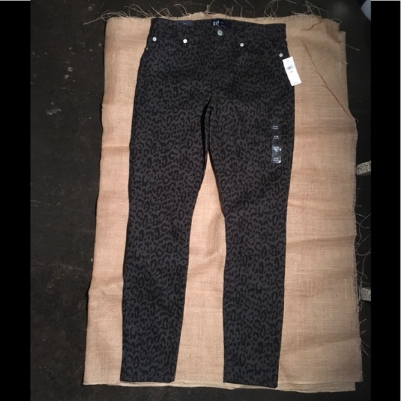 GAP MID RISE ANIMAL PRINT LEGGING JEANS SIZE- 4 - Picture 3 of 7